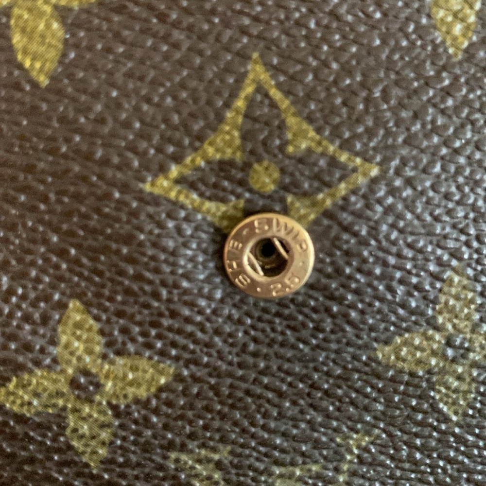 Vintage Louis Vuitton Mono Dual Snap Wallet - Picture 11 of 16